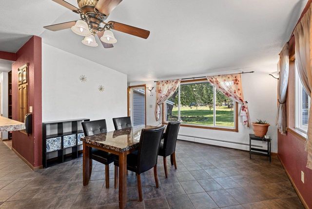 6649 COUNTY ROAD R, Oshkosh, WI 54902