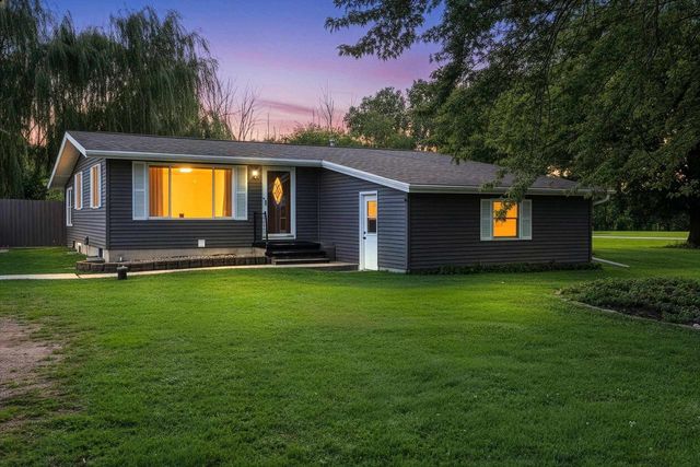 6649 COUNTY ROAD R, Oshkosh, WI 54902