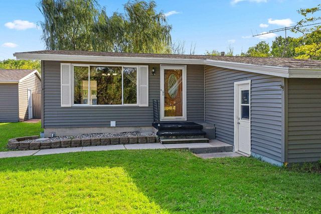 6649 COUNTY ROAD R, Oshkosh, WI 54902