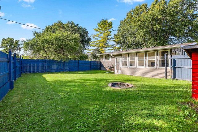 6649 COUNTY ROAD R, Oshkosh, WI 54902