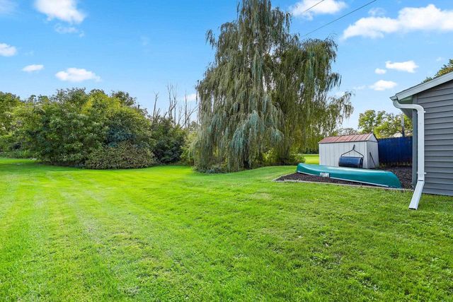 6649 COUNTY ROAD R, Oshkosh, WI 54902