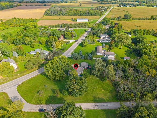 6649 COUNTY ROAD R, Oshkosh, WI 54902