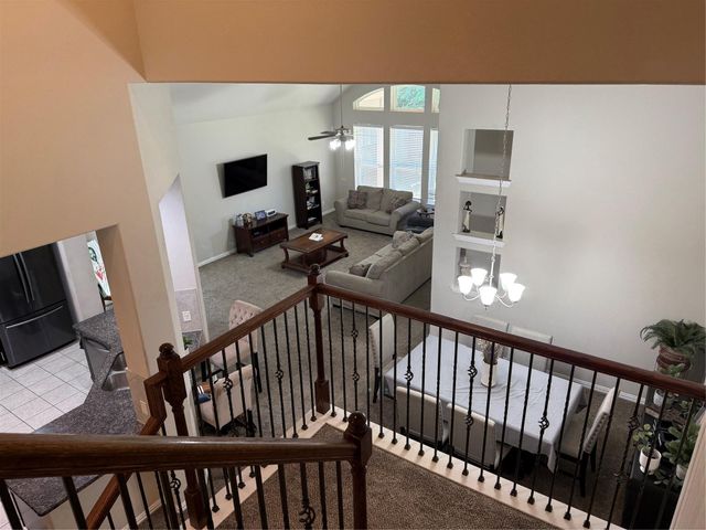 210 Woodside Court, Clute, TX 77531