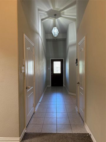 210 Woodside Court, Clute, TX 77531