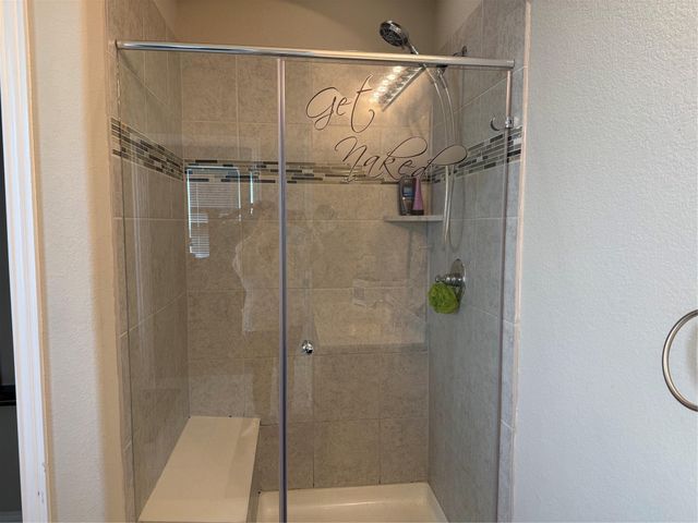 210 Woodside Court, Clute, TX 77531