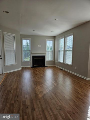 41904 DIABASE SQ, Aldie, VA 20105