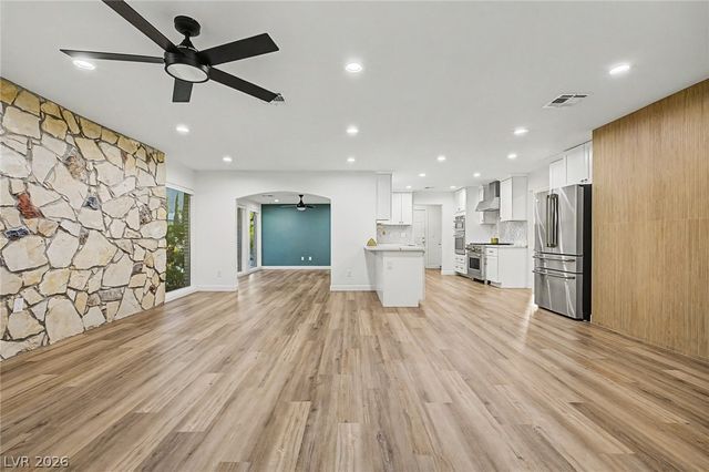 236 East Country Club Drive, Henderson, NV 89015
