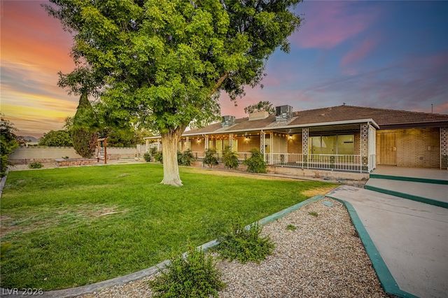236 East Country Club Drive, Henderson, NV 89015