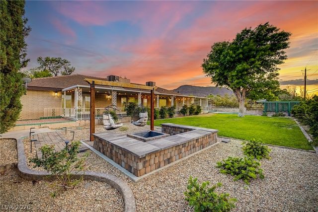 236 East Country Club Drive, Henderson, NV 89015