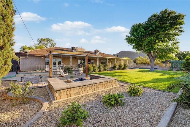 236 East Country Club Drive, Henderson, NV 89015