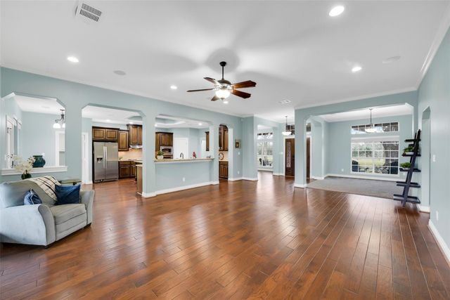 19407 Pine Tree Lane, Waller, TX 77484