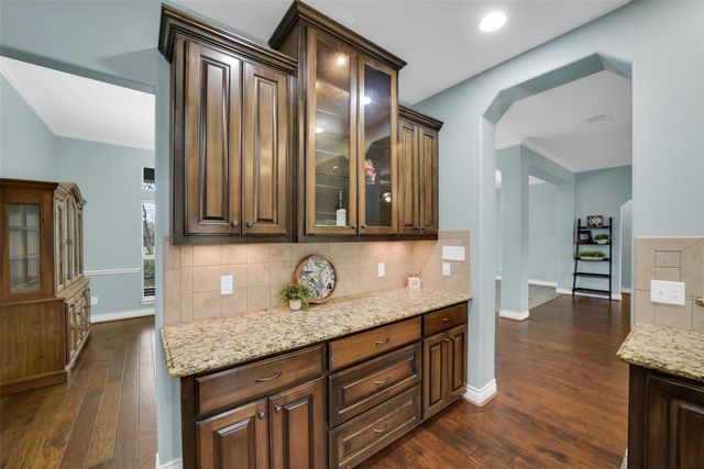 19407 Pine Tree Lane, Waller, TX 77484