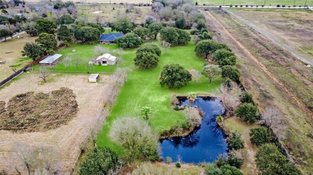 19407 Pine Tree Lane, Waller, TX 77484