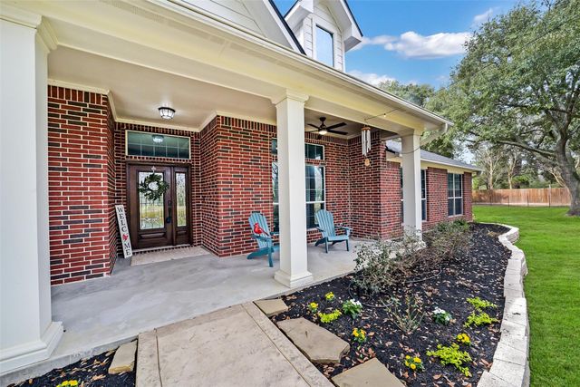 19407 Pine Tree Lane, Waller, TX 77484