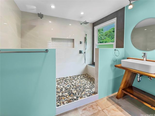 47-668 Hui Alala Street, Kaneohe, HI 96744