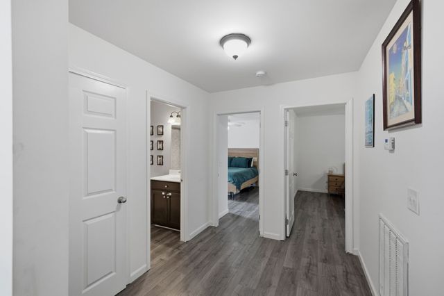 400 Due Ln, Columbia, TN 38401