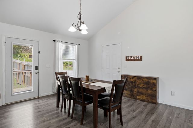 400 Due Ln, Columbia, TN 38401