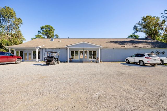326 W Woodland Shores Drive, Point Blank, TX 77364