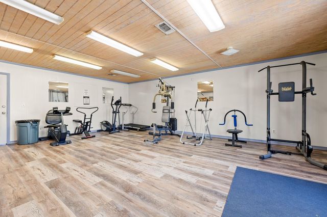 326 W Woodland Shores Drive, Point Blank, TX 77364