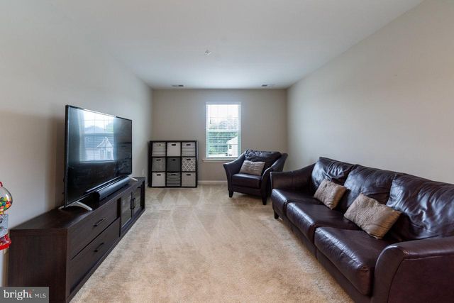 12301 FALLEN TIMBERS CIR, Hagerstown, MD 21740