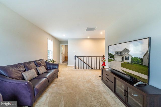 12301 FALLEN TIMBERS CIR, Hagerstown, MD 21740