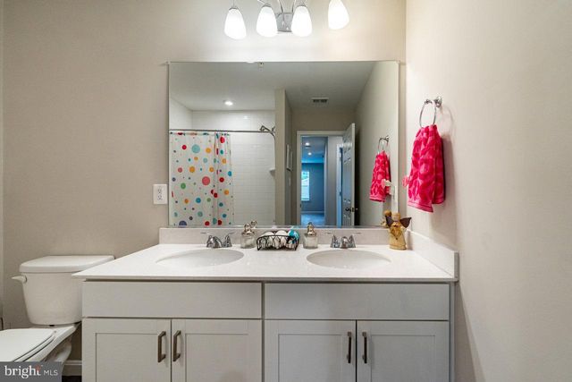 12301 FALLEN TIMBERS CIR, Hagerstown, MD 21740