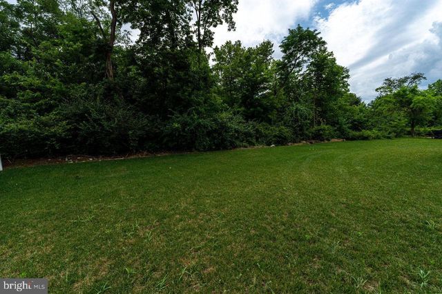 12301 FALLEN TIMBERS CIR, Hagerstown, MD 21740