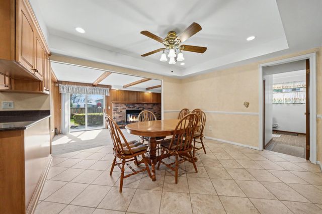 6486 Thorneycroft Drive, Shelby Twp, MI 48316