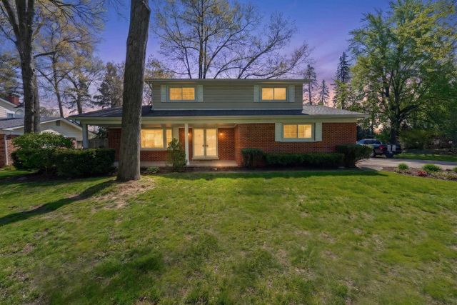 6486 Thorneycroft Drive, Shelby Twp, MI 48316