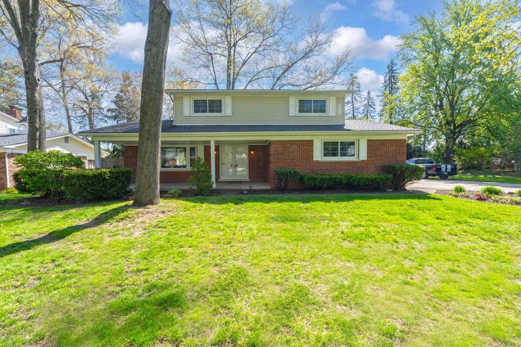 6486 Thorneycroft Drive, Shelby Twp, MI 48316