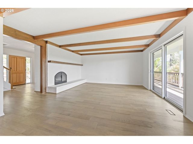 16024 Se MONNER Rd, Happy Valley, OR 97086