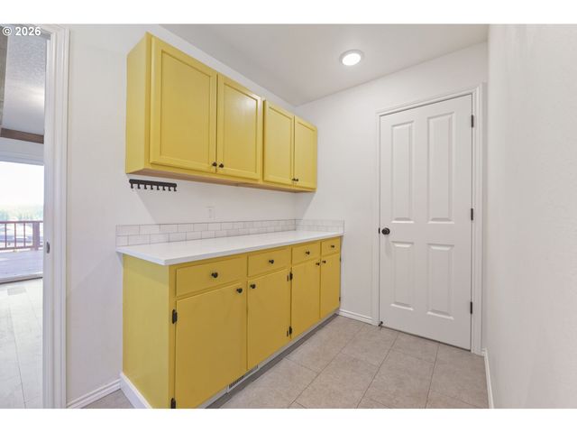 16024 Se MONNER Rd, Happy Valley, OR 97086