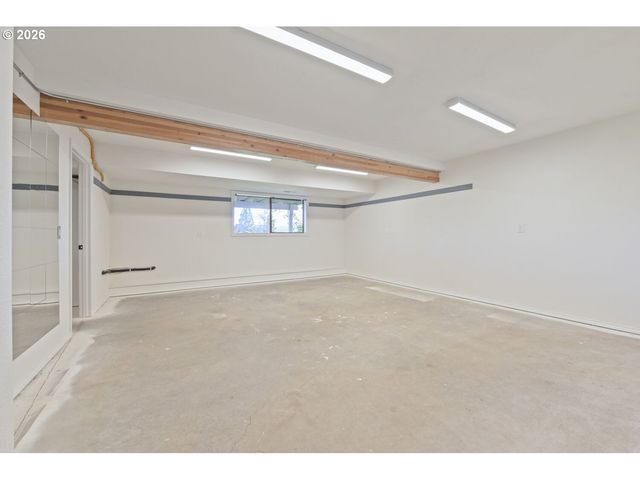 16024 Se MONNER Rd, Happy Valley, OR 97086