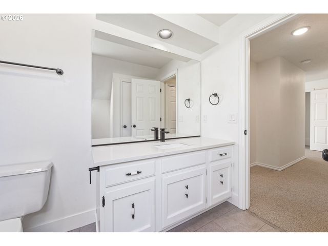 16024 Se MONNER Rd, Happy Valley, OR 97086