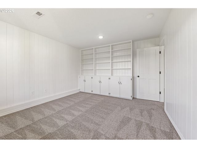 16024 Se MONNER Rd, Happy Valley, OR 97086