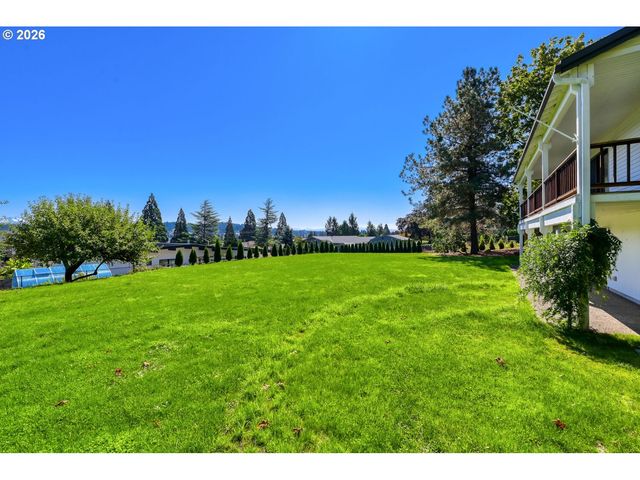 16024 Se MONNER Rd, Happy Valley, OR 97086