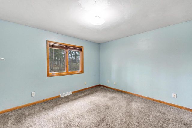 2805 DEWEY DECKER DRIVE, Green Bay, WI 54313