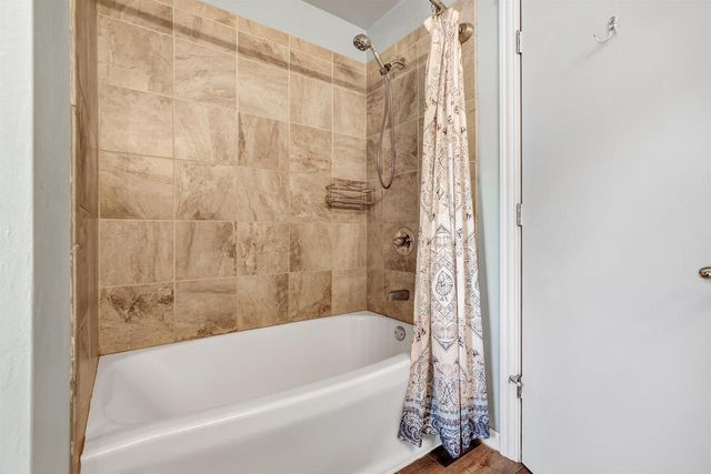 2805 DEWEY DECKER DRIVE, Green Bay, WI 54313