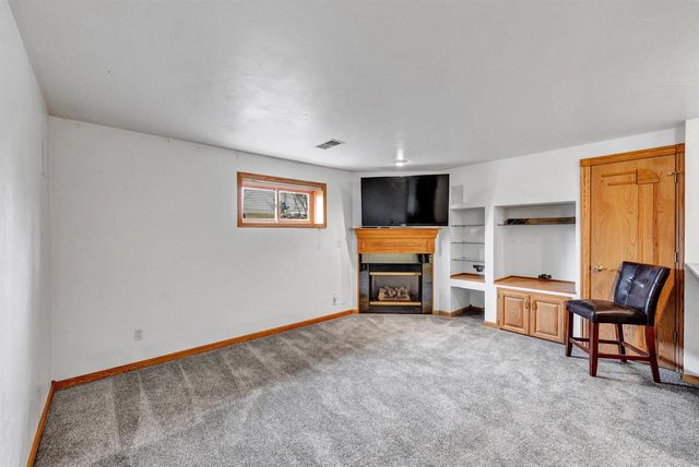 2805 DEWEY DECKER DRIVE, Green Bay, WI 54313