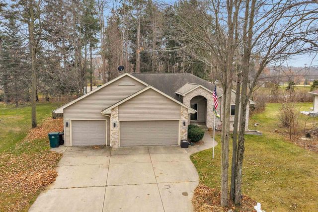 2805 DEWEY DECKER DRIVE, Green Bay, WI 54313