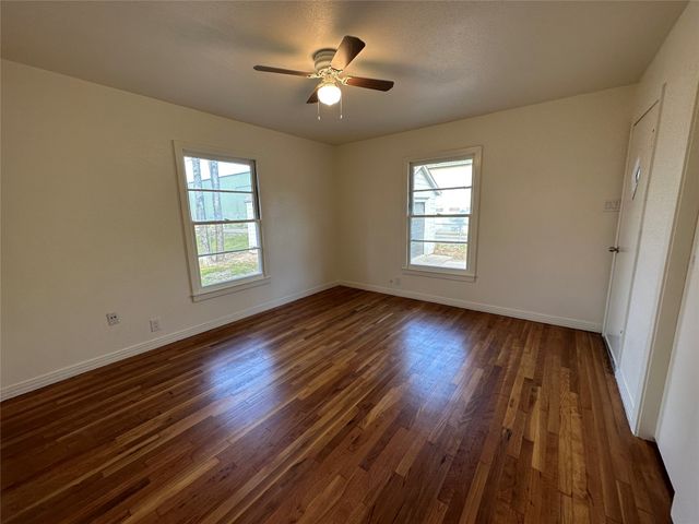 315 W Main Street, Midlothian, TX 76065