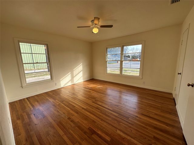 315 W Main Street, Midlothian, TX 76065