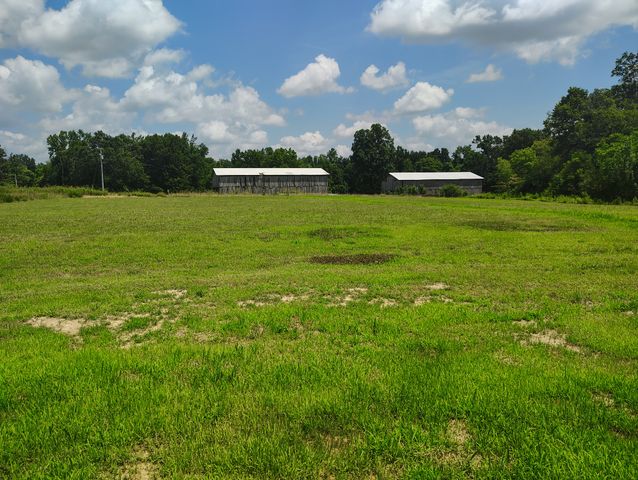 1198 Shiloh Road, Lafayette, TN 37083