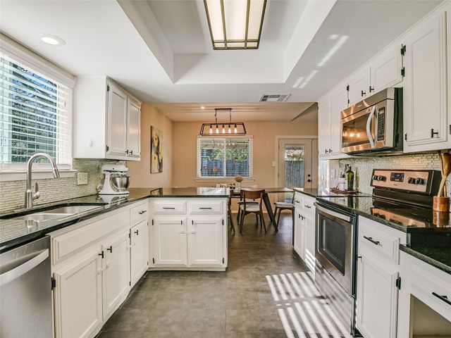 12410 Sparkling Creek CIR, Austin, TX 78729