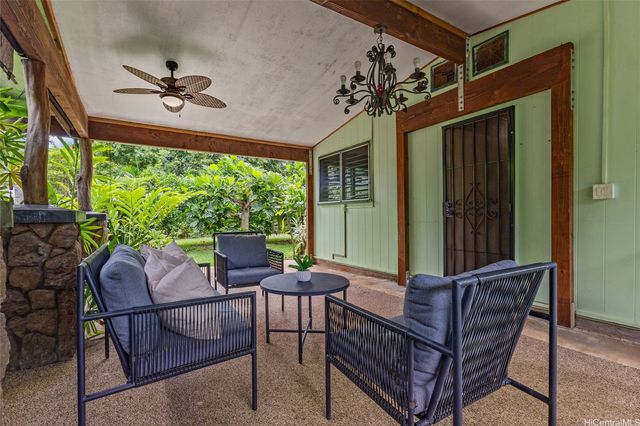 48-459 Kamehameha Highway, Kaneohe, HI 96744