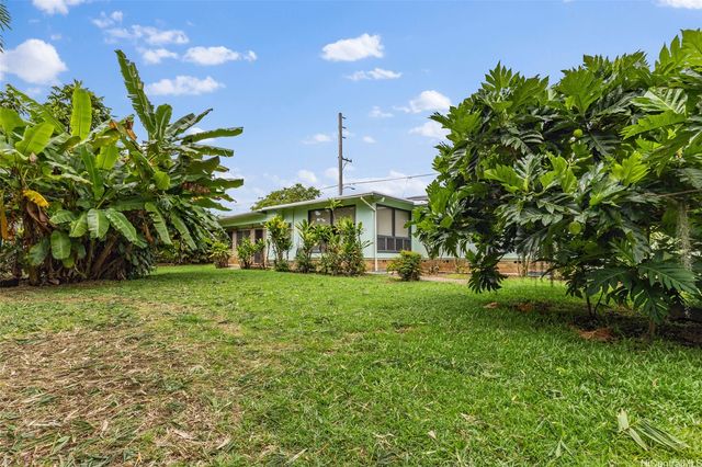 48-459 Kamehameha Highway, Kaneohe, HI 96744