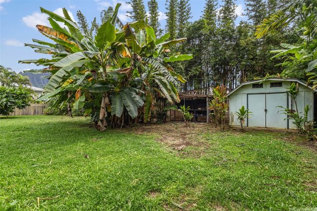 48-459 Kamehameha Highway, Kaneohe, HI 96744