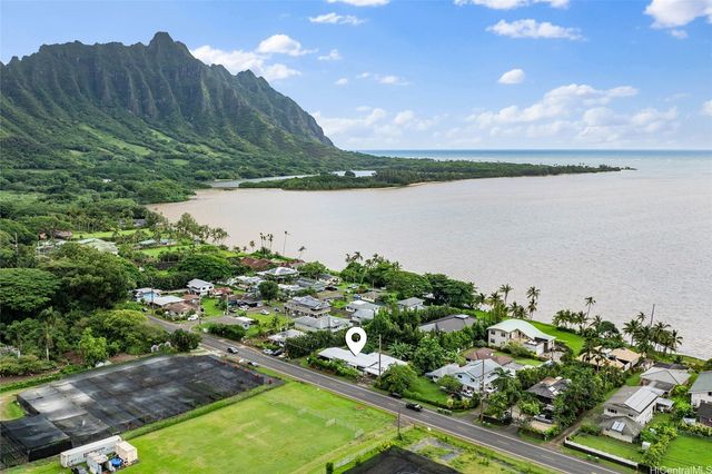48-459 Kamehameha Highway, Kaneohe, HI 96744