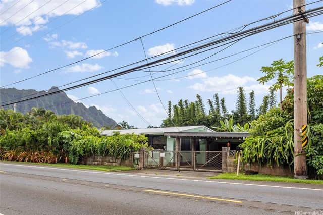48-459 Kamehameha Highway, Kaneohe, HI 96744
