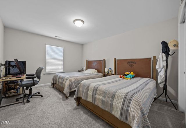 2252 Fairway Green Drive, Fuquay Varina, NC 27526